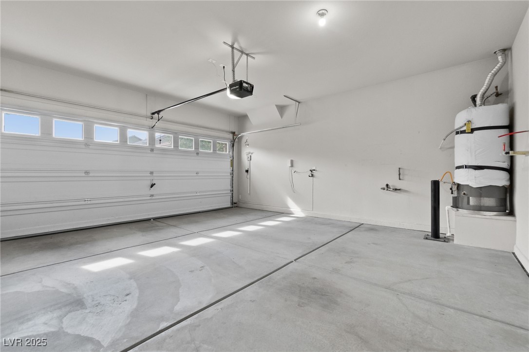 9680 Monarch Grove Street Property Photo 11