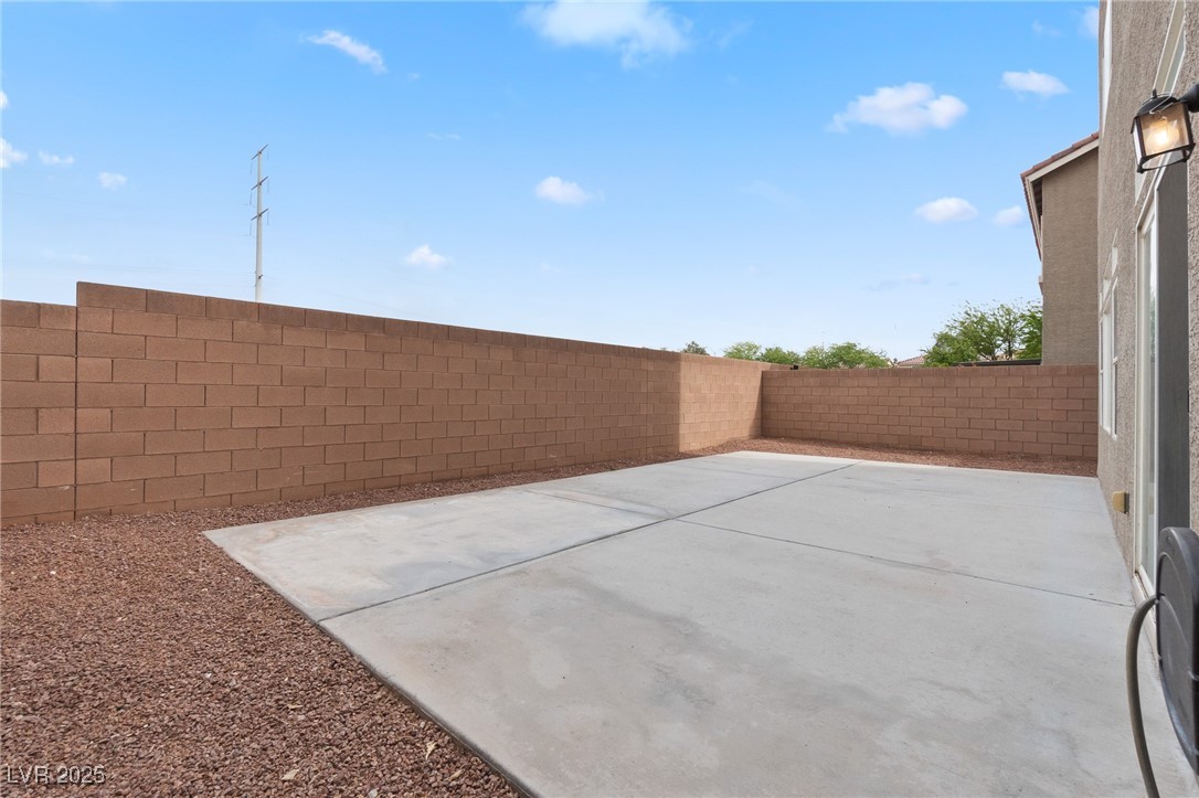 9680 Monarch Grove Street Property Photo 12