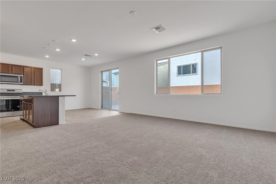 5678 Spring Trellis Street Property Photo 15