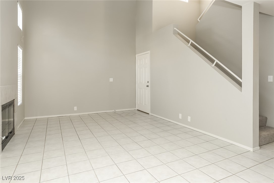 8604 Paddle Wheel Way Property Photo 5