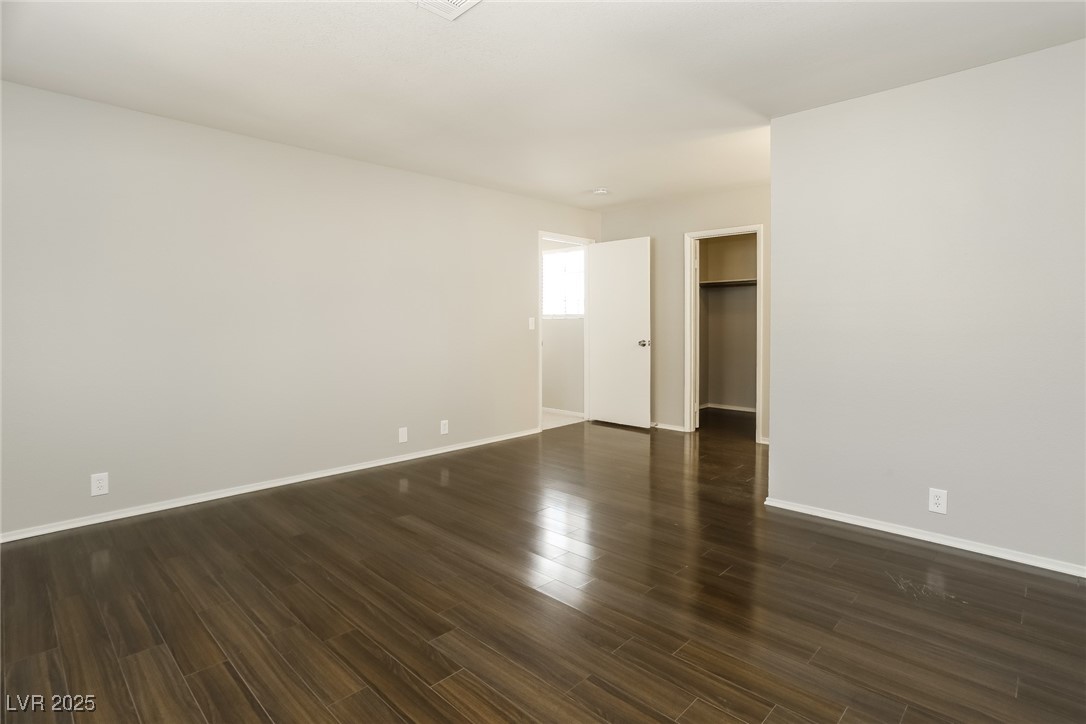 8604 Paddle Wheel Way Property Photo 10