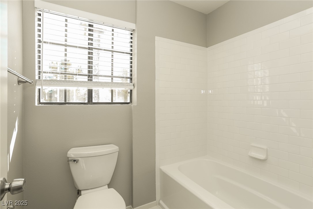 8604 Paddle Wheel Way Property Photo 14