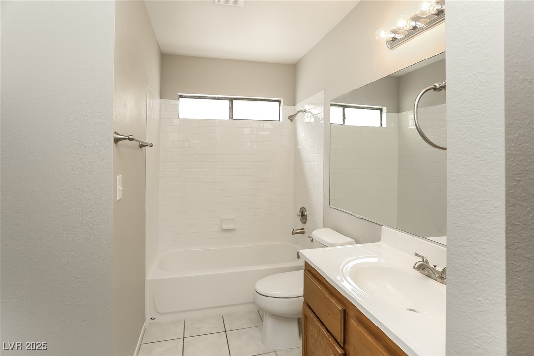 8604 Paddle Wheel Way Property Photo 15