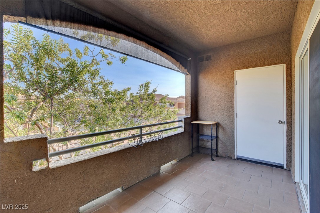 833 Aspen Peak Loop 1026 Property Photo 16