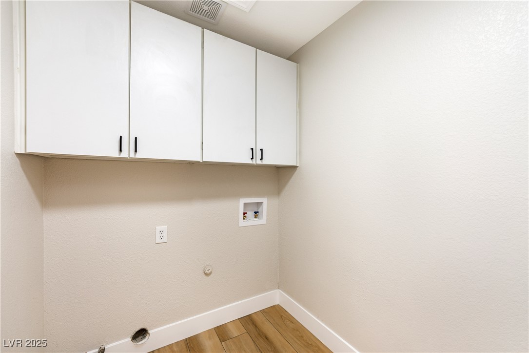 10017 Snow Crest Place Property Photo 18