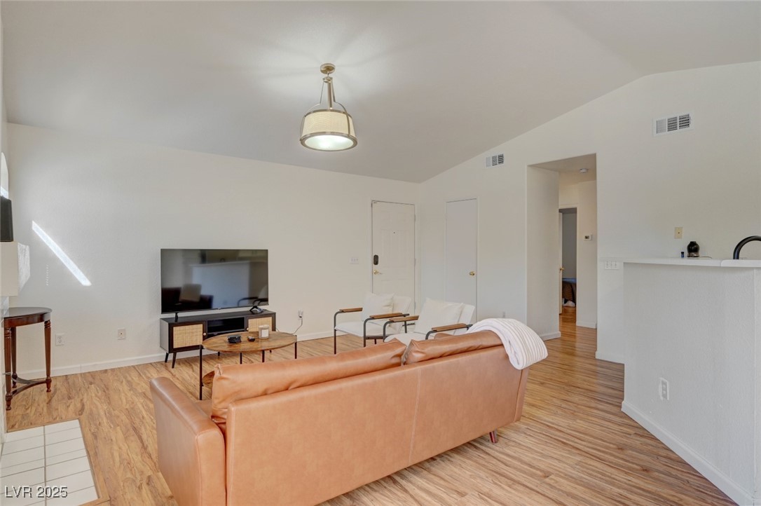 5415 West Harmon Avenue 2123 Property Photo 7