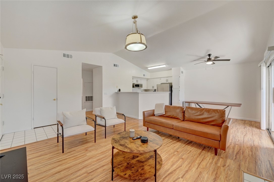 5415 West Harmon Avenue 2123 Property Photo 8