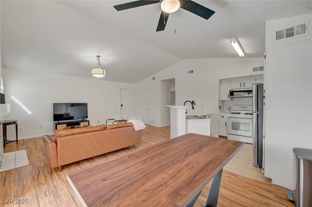5415 West Harmon Avenue 2123 Property Photo 11