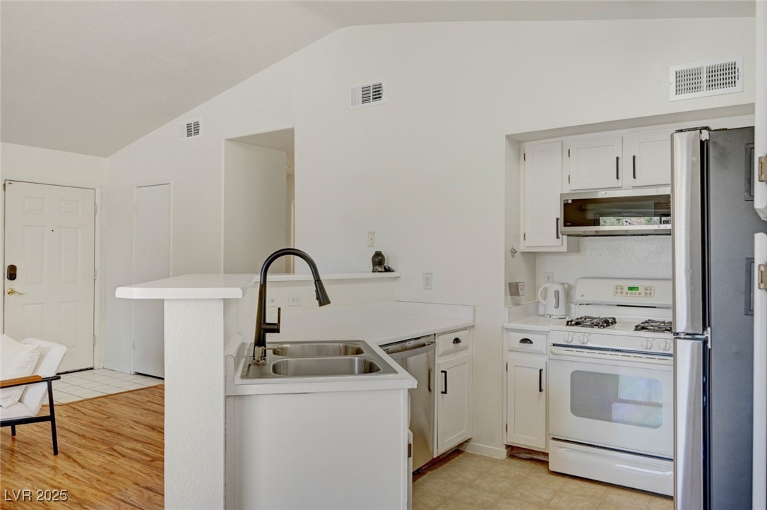 5415 West Harmon Avenue 2123 Property Photo 13