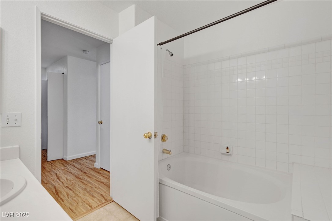 5415 West Harmon Avenue 2123 Property Photo 28