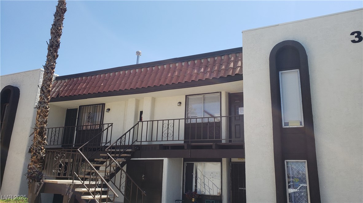 1405 Vegas Valley Drive 360 Property Photo 3