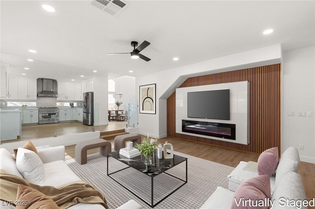 2757 Sunlight Creek Street Property Photo