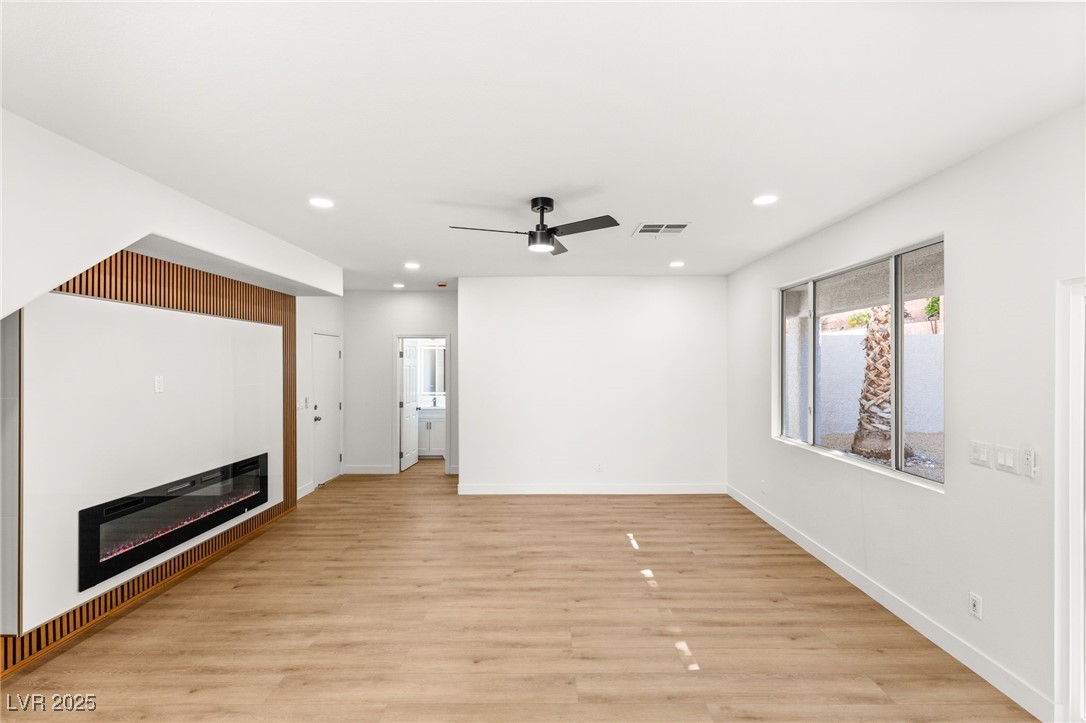 2757 Sunlight Creek Street Property Photo 14