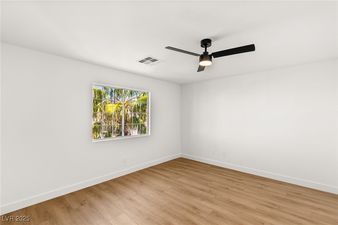 2757 Sunlight Creek Street Property Photo 43