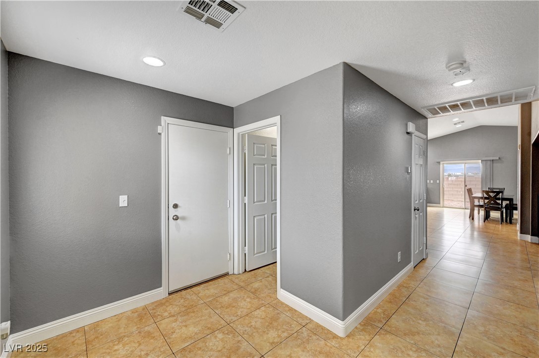 6390 Flathead Avenue Property Photo 7