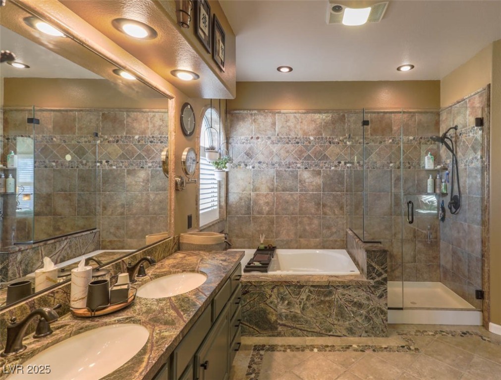 7800 Four Seasons Drive Property Photo 30