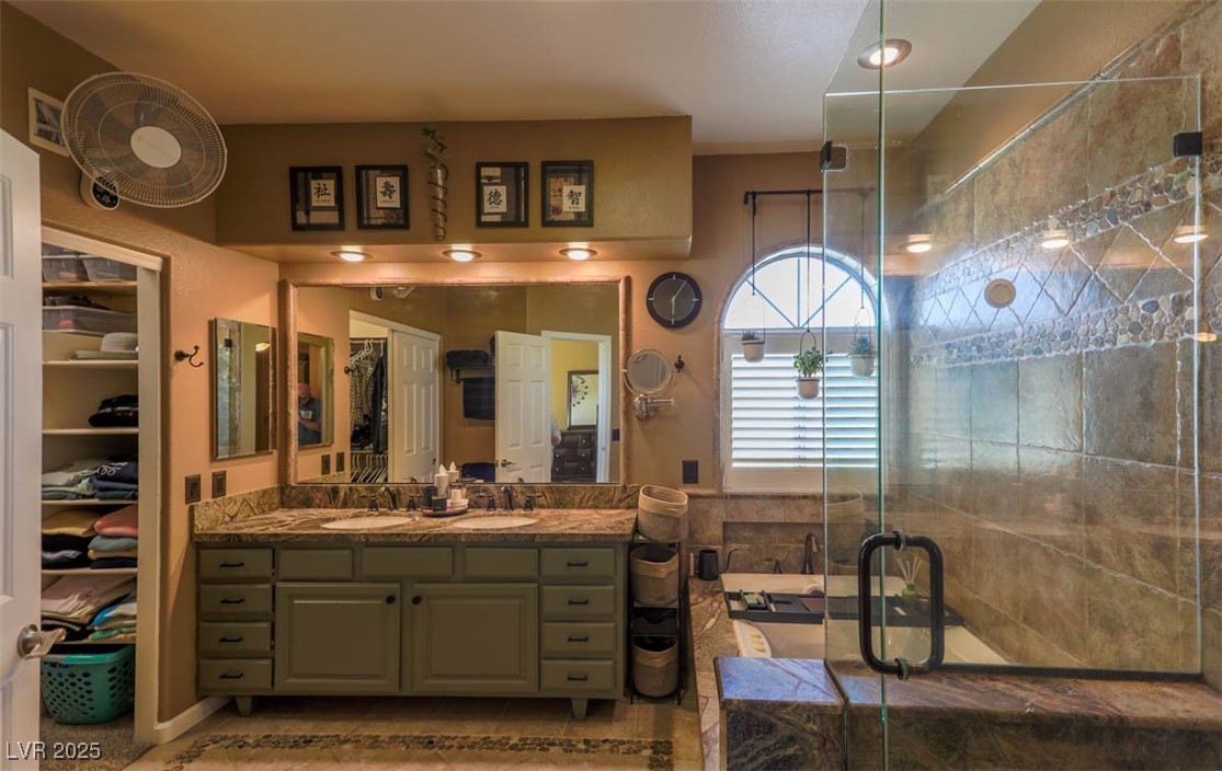 7800 Four Seasons Drive Property Photo 31