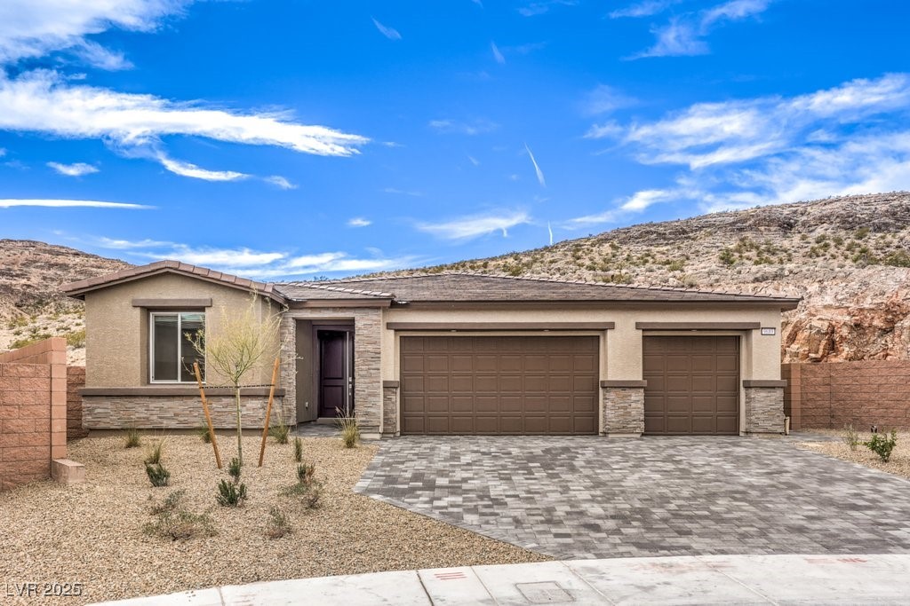 9689 Slate Peak Avenue Property Photo