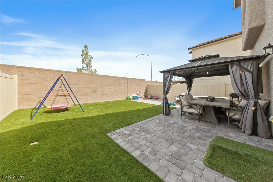 6824 Toros Street Property Photo 4