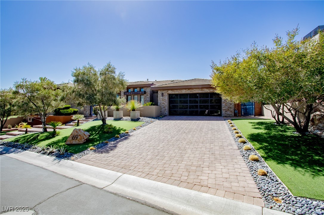 69 Hawk Ridge Drive Property Photo