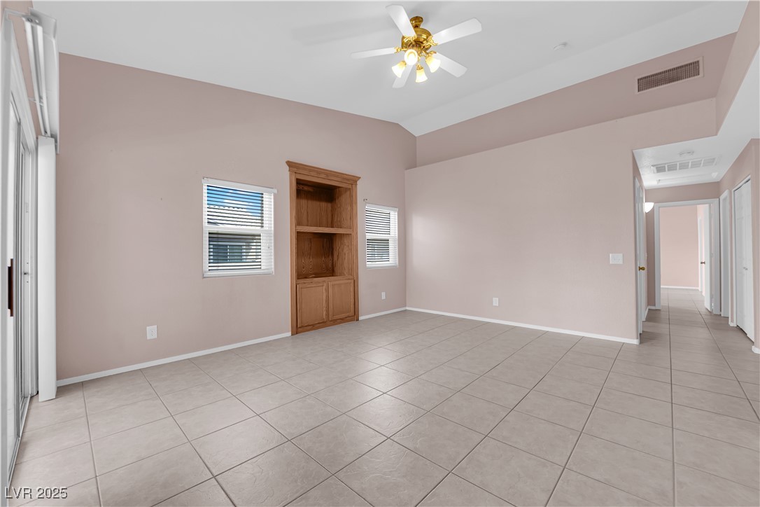2001 Quarry Ridge Street 207 Property Photo 10