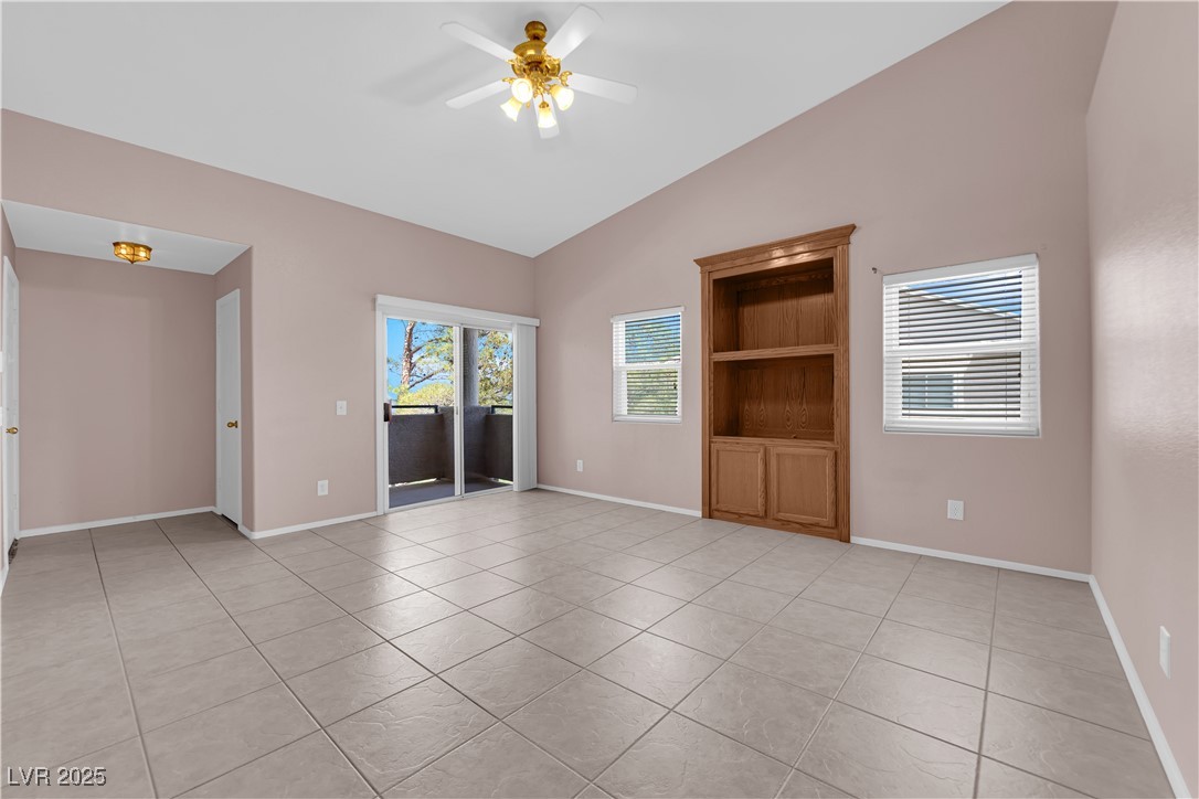 2001 Quarry Ridge Street 207 Property Photo 11