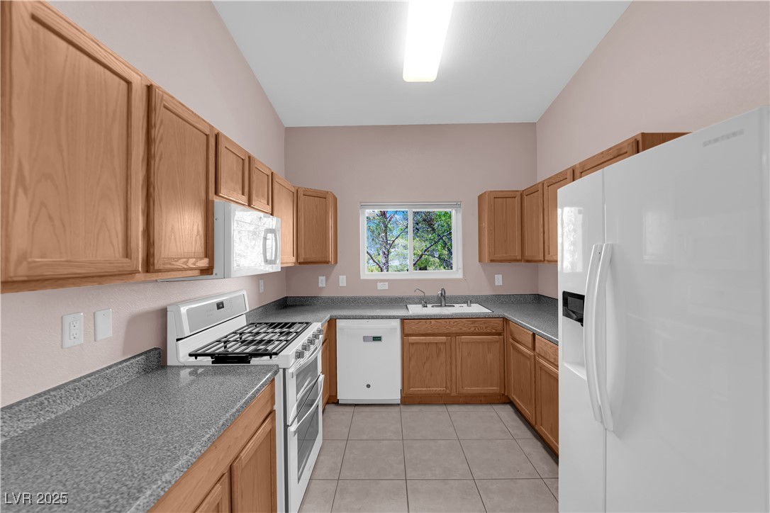 2001 Quarry Ridge Street 207 Property Photo 14