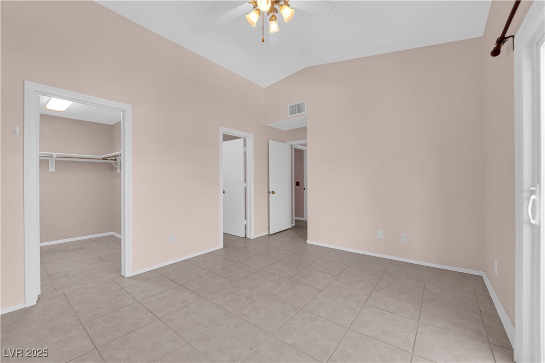 2001 Quarry Ridge Street 207 Property Photo 20