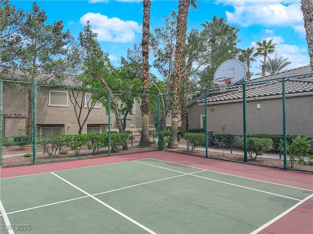2001 Quarry Ridge Street 207 Property Photo 33