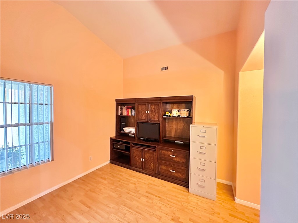 4484 Warbonnet Way Property Photo 10