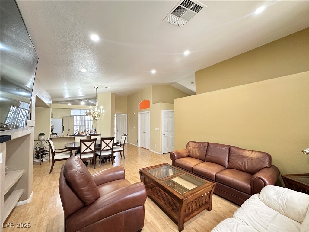 4484 Warbonnet Way Property Photo 17