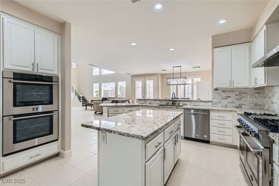 9029 Barium Rock Avenue Property Photo 4