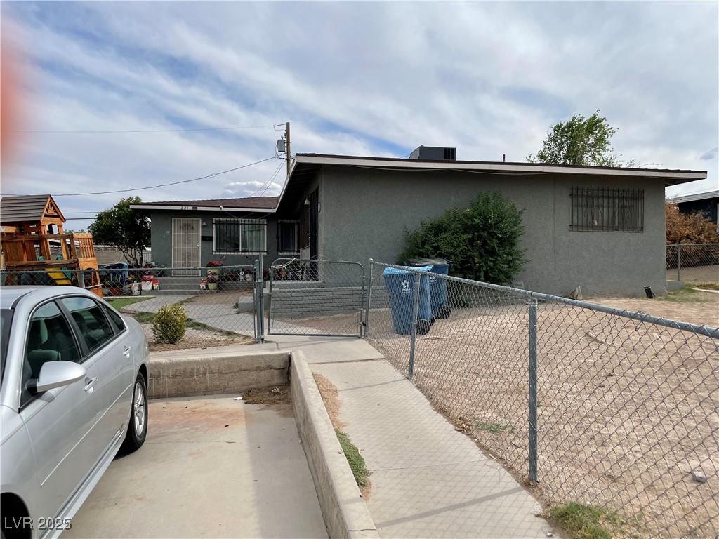 221 George Place Property Photo 1