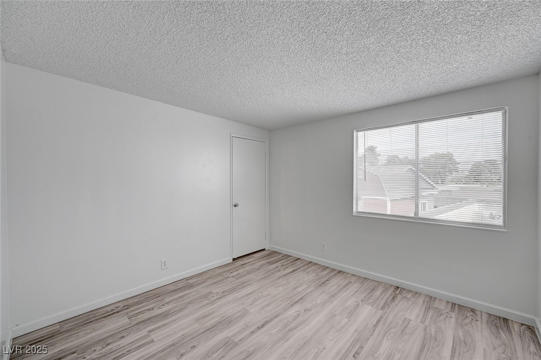 7182 Acorn Court Property Photo 20