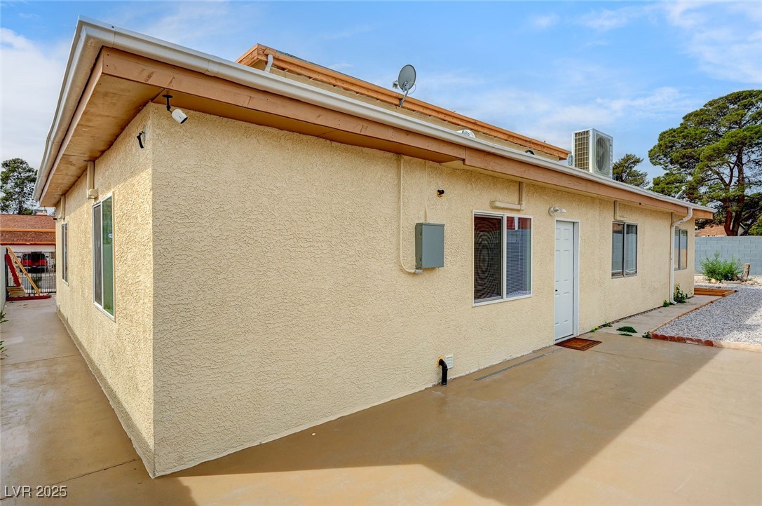 7182 Acorn Court Property Photo 26