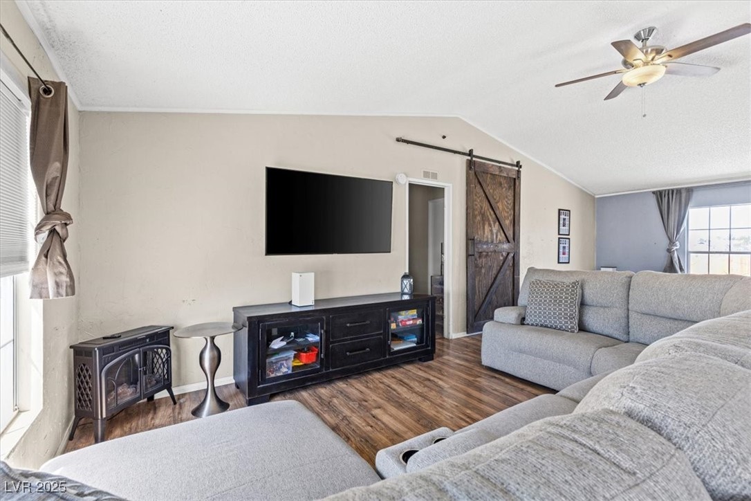 4460 Savoy Boulevard Property Photo 10