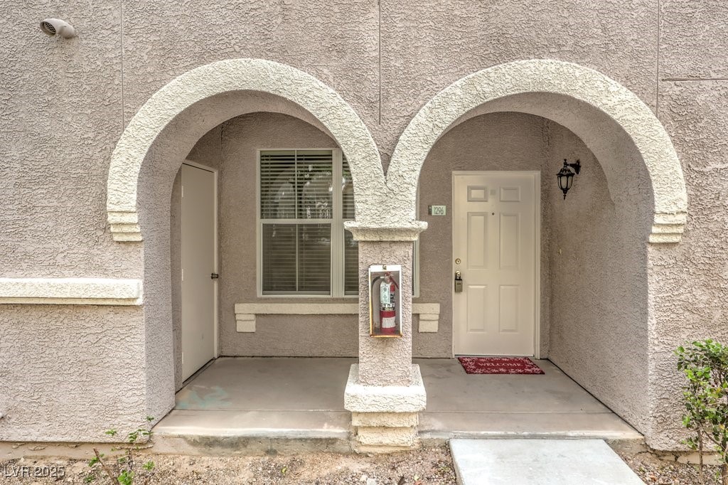 10001 Peace Way 1296 Property Photo 5