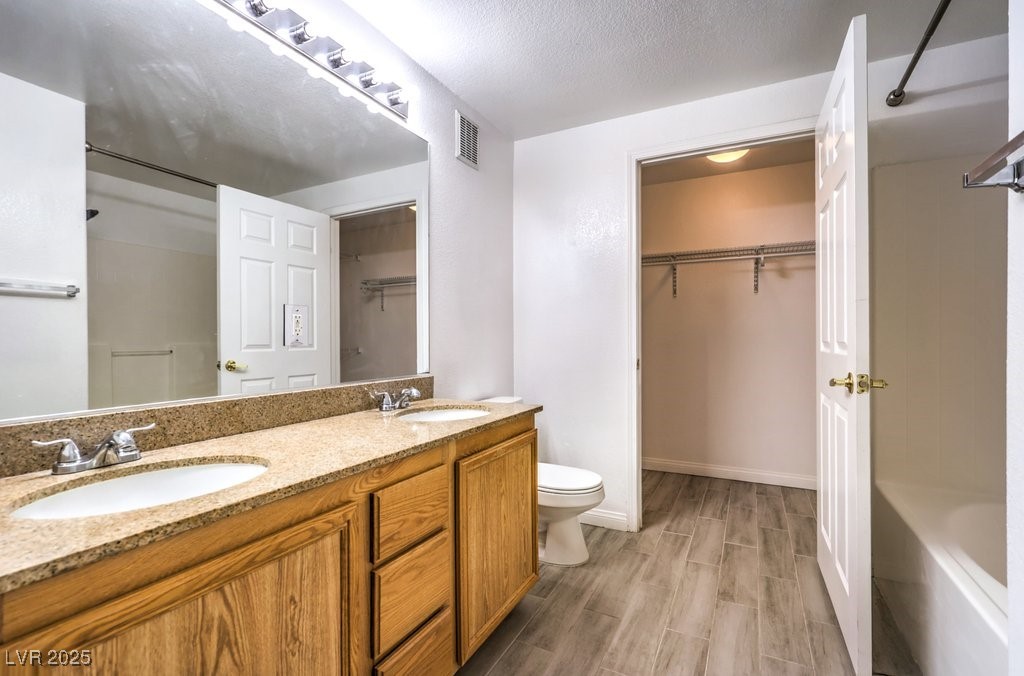 10001 Peace Way 1296 Property Photo 24