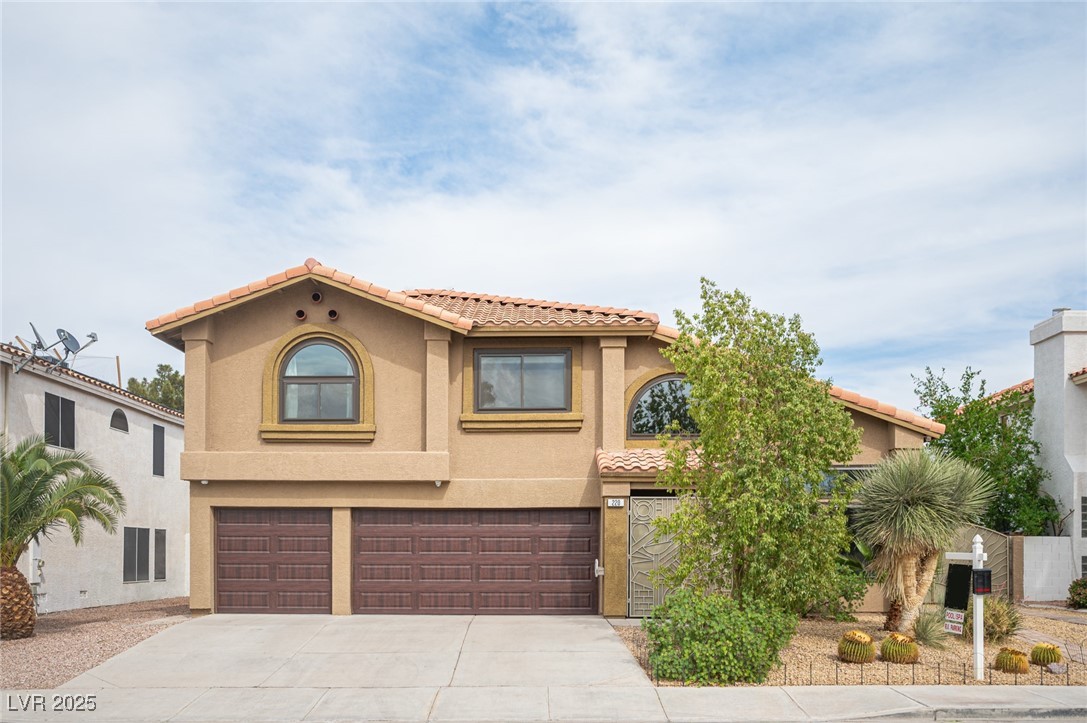 220 Hollyfern Street Property Photo