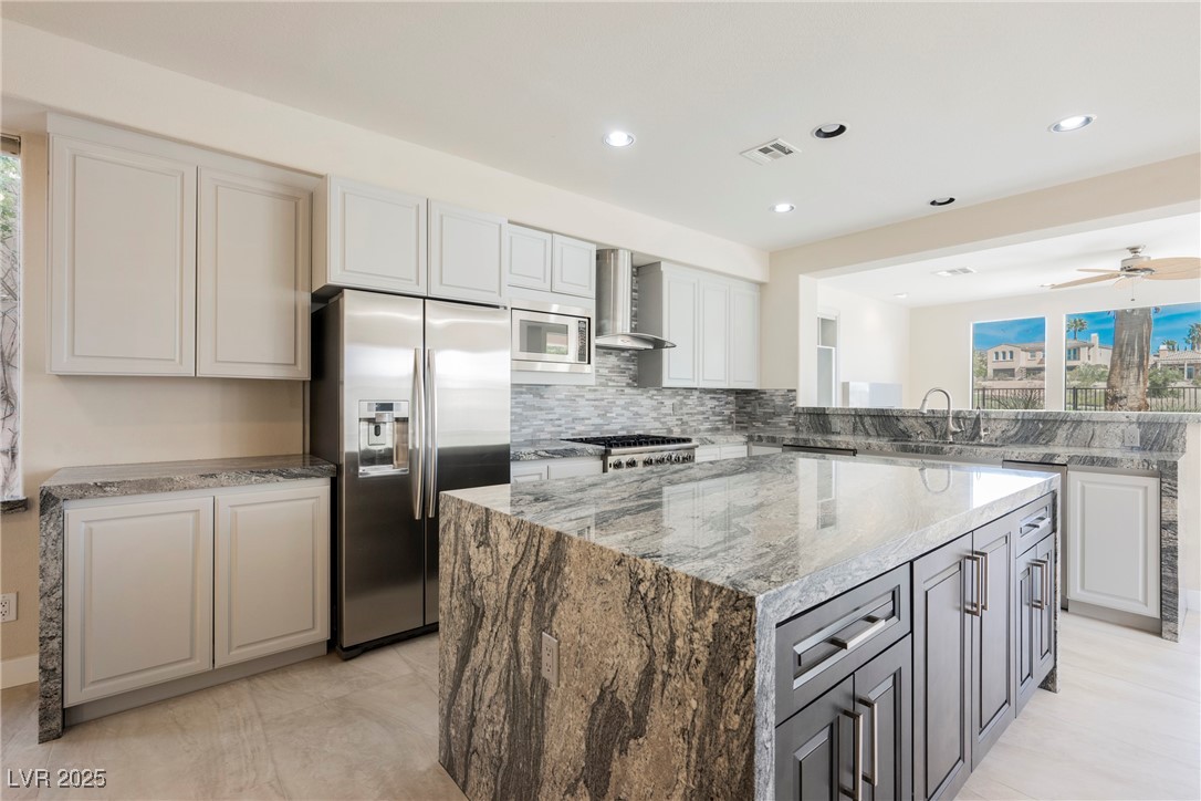 11534 Glowing Sunset Lane Property Photo 9