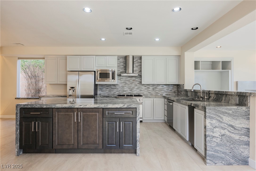 11534 Glowing Sunset Lane Property Photo 13