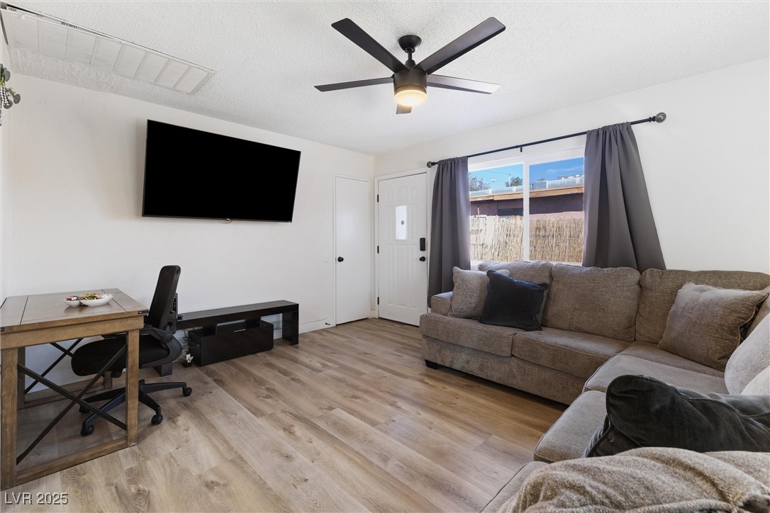 2724 Spear Street Property Photo 6