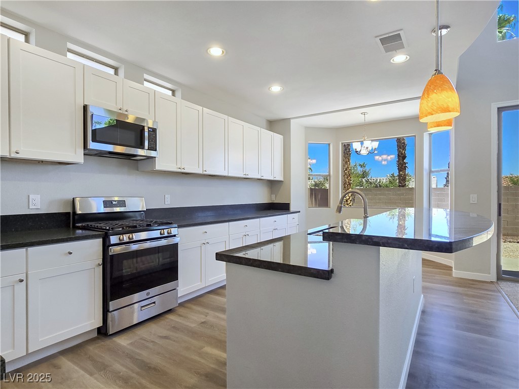 1408 Colfax Creek Street Property Photo 21