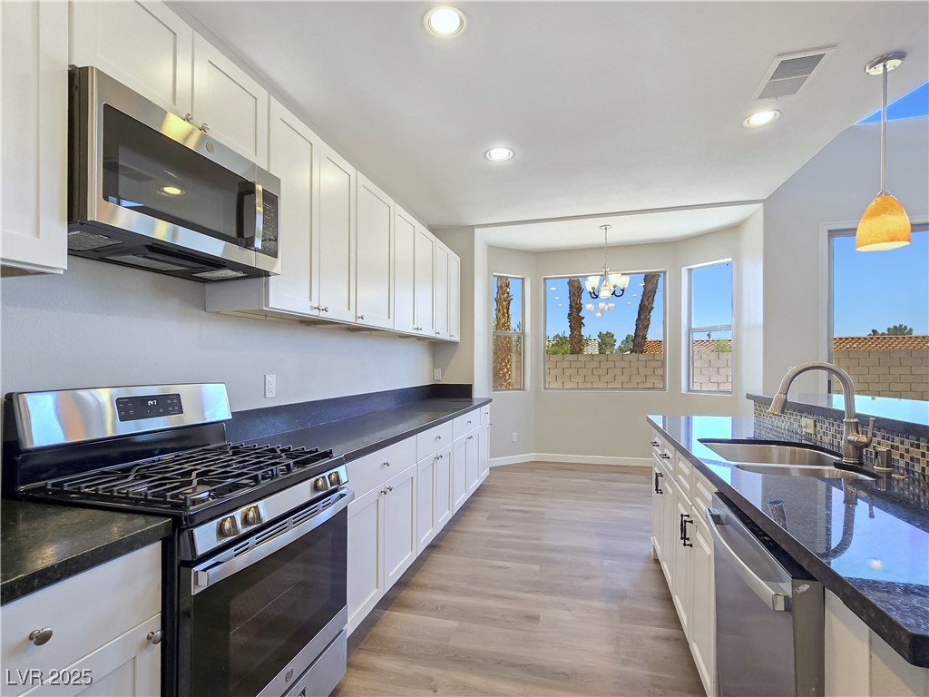 1408 Colfax Creek Street Property Photo 23