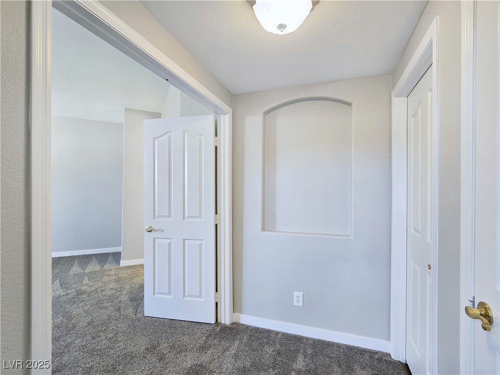 1408 Colfax Creek Street Property Photo 25