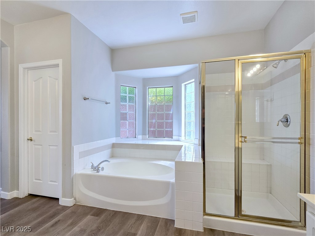 1408 Colfax Creek Street Property Photo 30