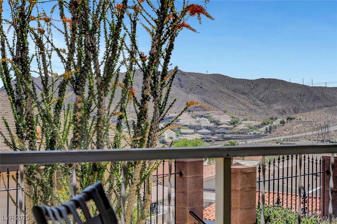 621 Mount Elbert Way Property Photo 7