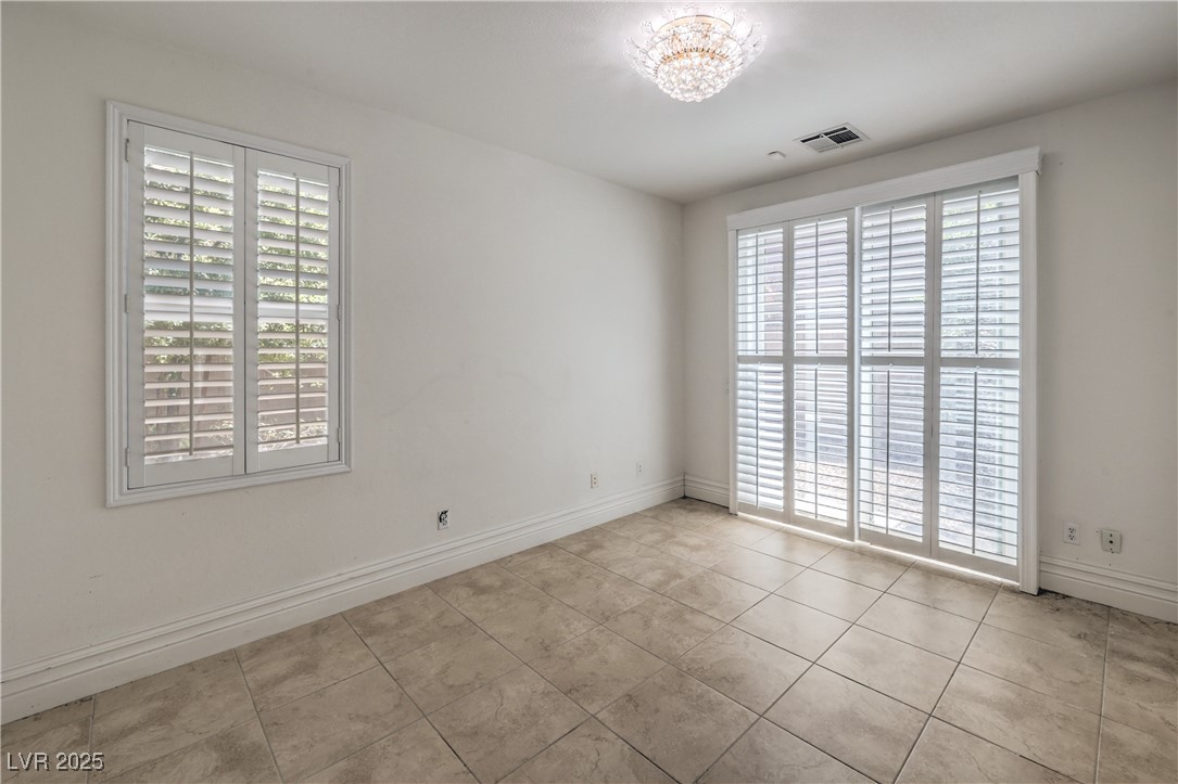 207 Crooked Putter Drive Property Photo 31