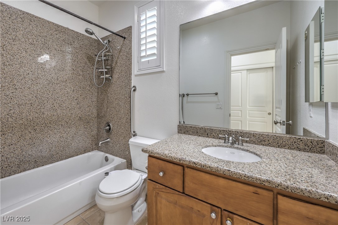 207 Crooked Putter Drive Property Photo 32