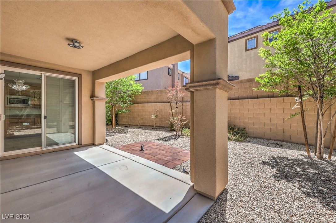 207 Crooked Putter Drive Property Photo 34